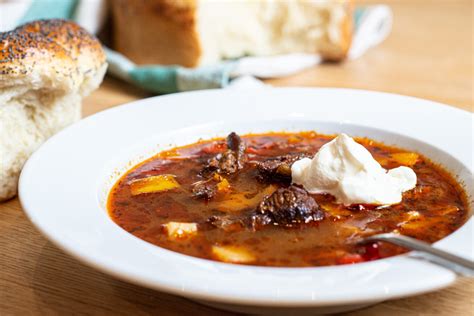 Gulaschsoppa grytbitar